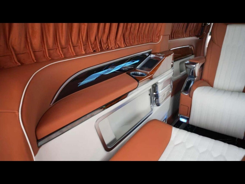 Купить Mercedes-Benz V бензин 2025 id-1008458 в Киеве, Фото №5