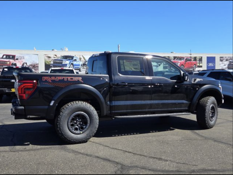 Купить Ford F-150 Raptor бензин 2026 id-1008499 в Киеве, Фото №2