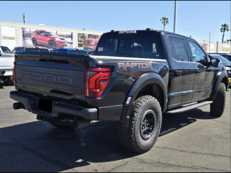 Купить Ford F-150 Raptor бензин 2026 id-1008499 в Киеве, Фото №3