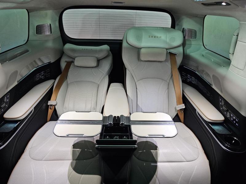Купить Zeekr 009 Brilliance электро 2025 id-1008498 в Киеве, Фото №12