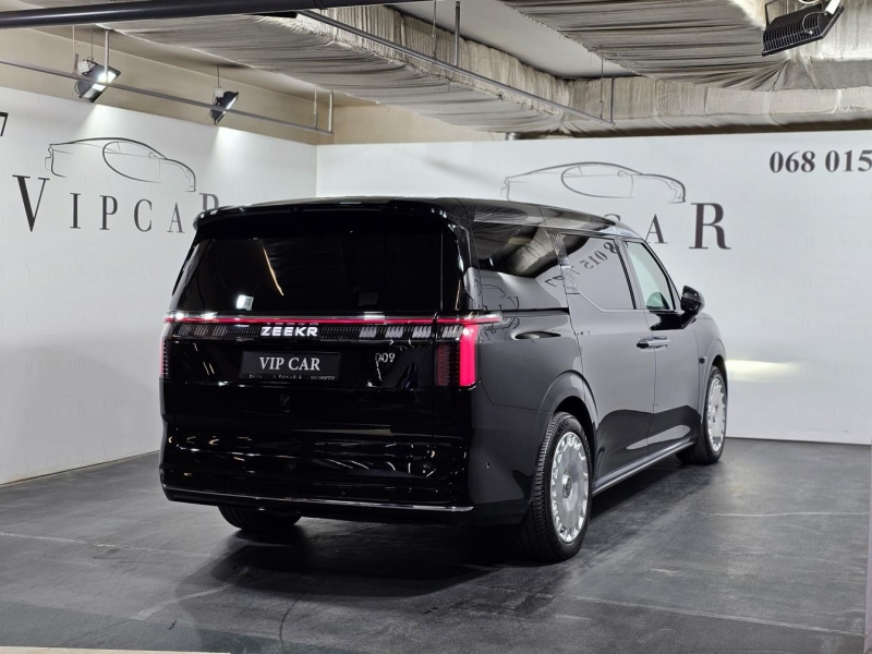 Купить Zeekr 009 Brilliance электро 2025 id-1008498 в Киеве, Фото №26