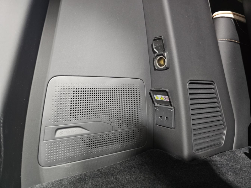 Купить Zeekr 009 Brilliance электро 2025 id-1008498 в Киеве, Фото №30