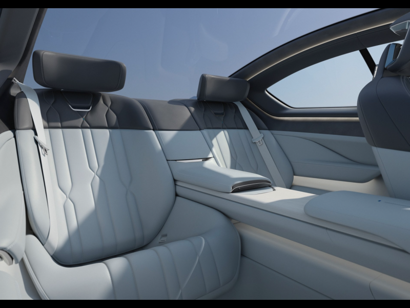 Купить BMW XB7 Alpina Mild Hybrid 2027 id-1008568 в Киеве, Фото №5