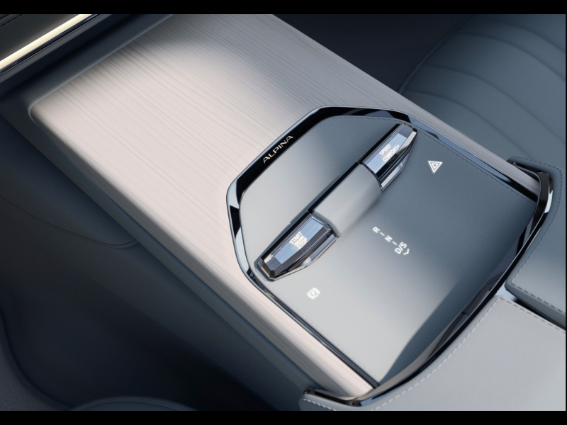 BMW XB7 Alpina Mild Hybrid 2027 id-1008568 Купить BMW XB7 Alpina Mild Hybrid 2027 id-1008568 в Киеве, Фото №7