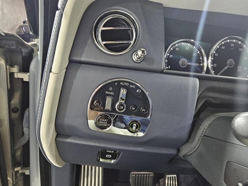 Rolls-Royce Cullinan бензин 2020 id-1008609 Купить Rolls-Royce Cullinan бензин 2020 id-1008609 в Киеве, Фото №22
