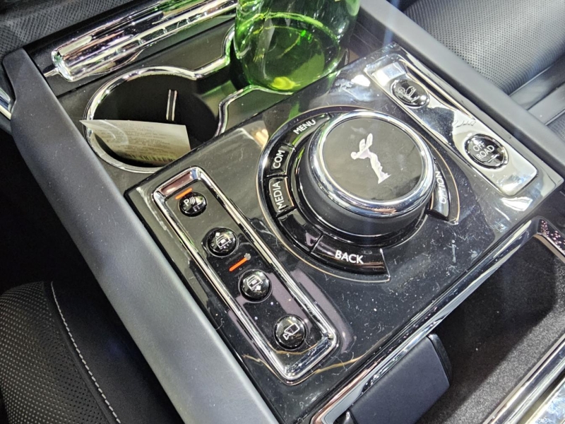 Rolls-Royce Cullinan бензин 2020 id-1008609 Купить Rolls-Royce Cullinan бензин 2020 id-1008609 в Киеве, Фото №23