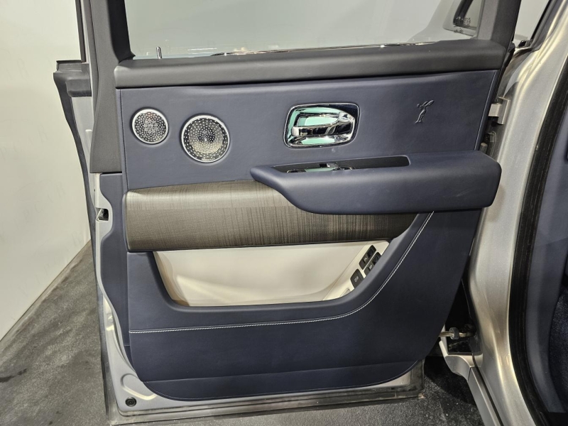 Купить Rolls-Royce Cullinan бензин 2020 id-1008609 в Киеве, Фото №14