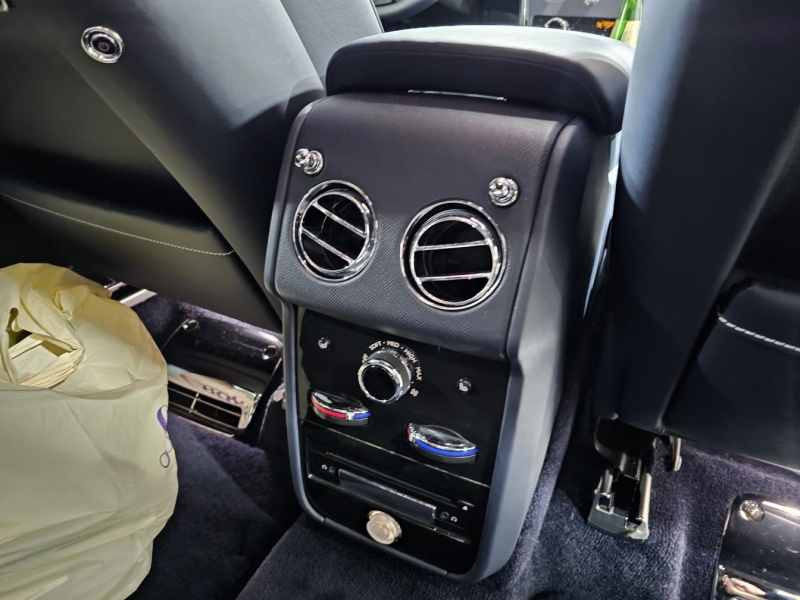 Купить Rolls-Royce Cullinan бензин 2020 id-1008609 в Киеве, Фото №16