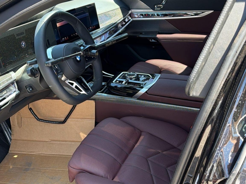 Купить BMW 7-Series 760i xDrive бензин 2026 id-1008610 в Киеве, Фото №4