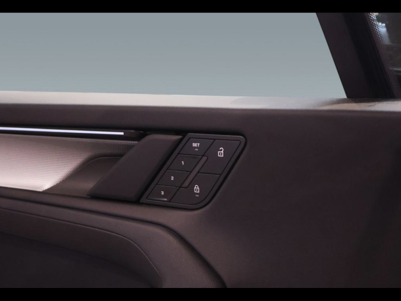 Купить Porsche Cayenne EV Electric электро 2026 id-1008694 в Киеве, Фото №13