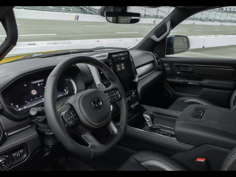 Купить Ram 1500 Rumble Bee SRT бензин 2026 id-1008726 в Киеве, Фото №4