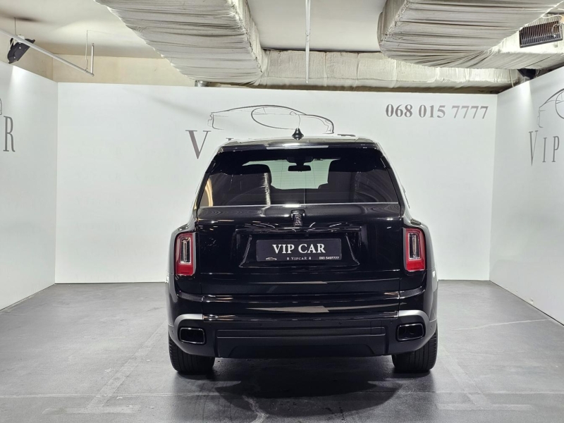 Rolls-Royce Cullinan BLACK BADGE бензин 2022 id-1008744 Купить Rolls-Royce Cullinan BLACK BADGE бензин 2022 id-1008744 в Киеве, Фото №10