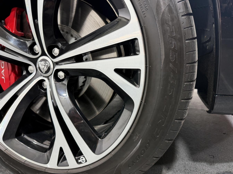 Купить Jaguar F-Pace SVR бензин 2023 id-1008774 в Киеве, Фото №10