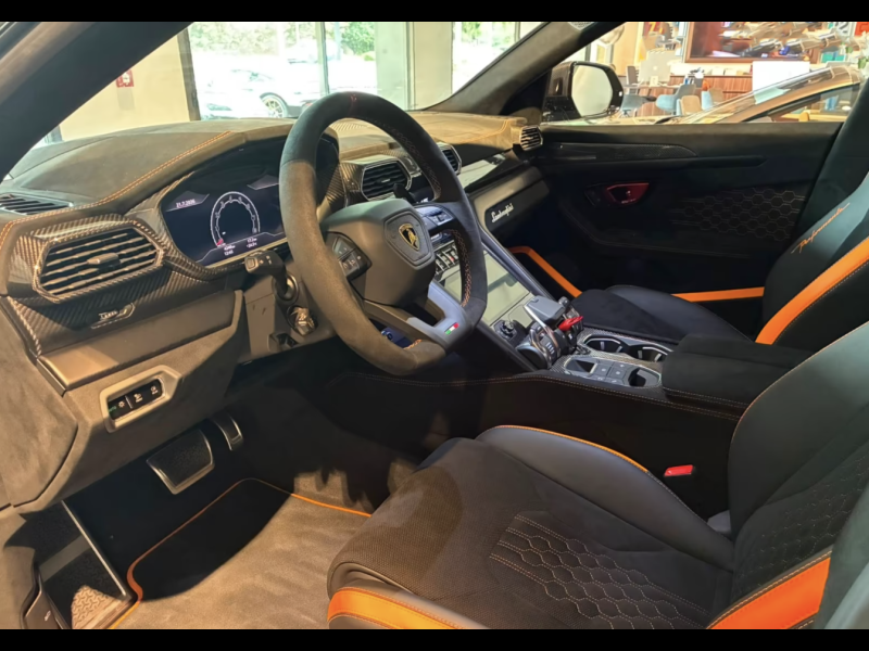 Lamborghini Urus Performante бензин 2024 id-1008834 Купить Lamborghini Urus Performante бензин 2024 id-1008834 в Киеве, Фото №3