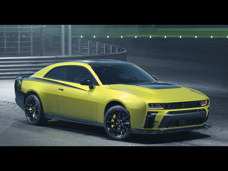 Dodge Charger Super Bee Launch Edition бензин 2027 id-1008854