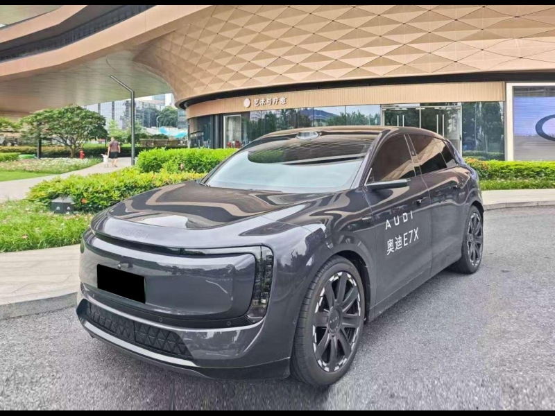 Audi E7X Quattro Pioneer бензин 2026 id-1008892
