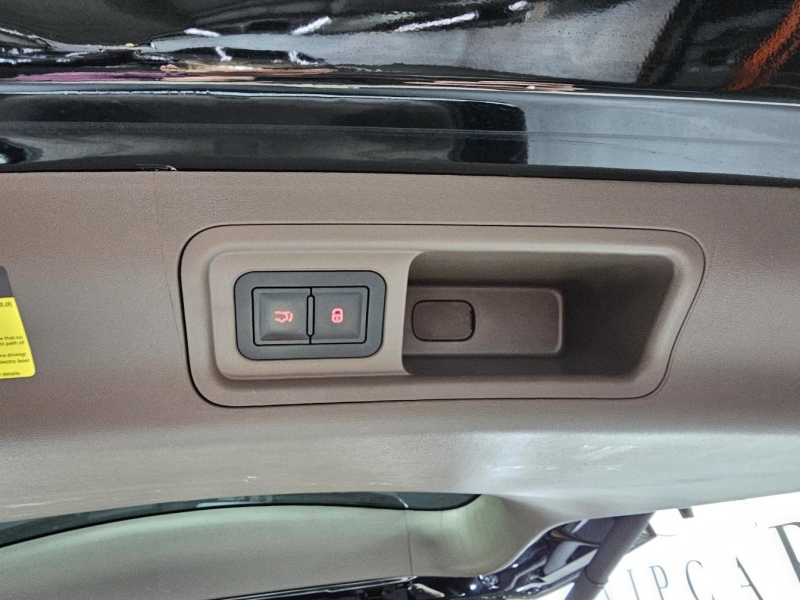 Denza D9 EV AWD электро 2022 id-1008928 Купить Denza D9 EV AWD электро 2022 id-1008928 в Киеве, Фото №15