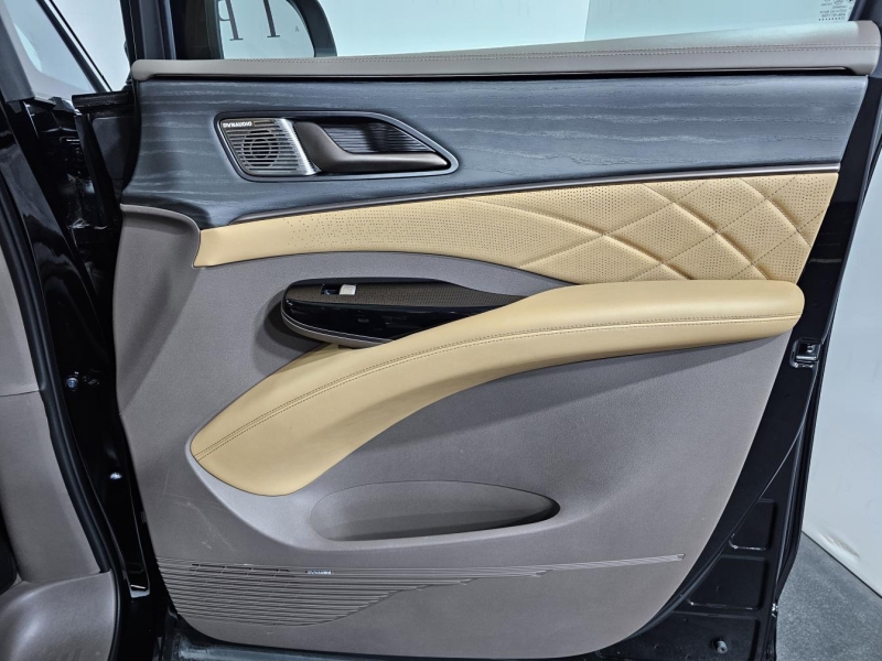 Denza D9 EV AWD электро 2022 id-1008928 Купить Denza D9 EV AWD электро 2022 id-1008928 в Киеве, Фото №35