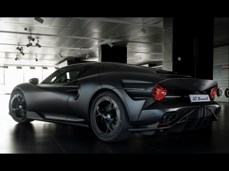 Купить Alfa-Romeo 33 Stradale Perla Nera бензин 2026 id-1009105 в Киеве, Фото №2