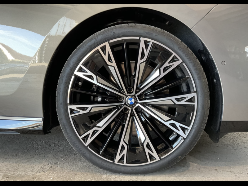 BMW 7-Series 740 xDrive бензин 2026 id-1009119 Купить BMW 7-Series 740 xDrive бензин 2026 id-1009119 в Киеве, Фото №8