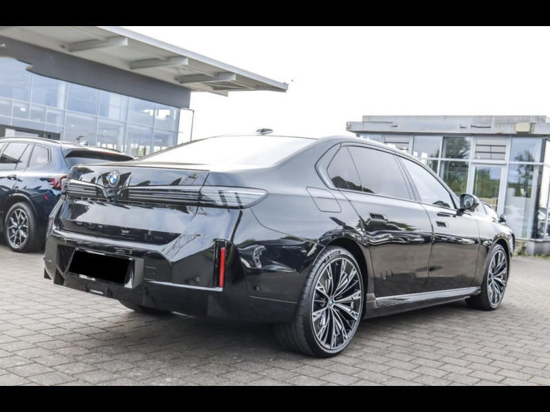 BMW i7 50 xDrivе электро 2026 id-1009117 Купить BMW i7 50 xDrivе электро 2026 id-1009117 в Киеве, Фото №1