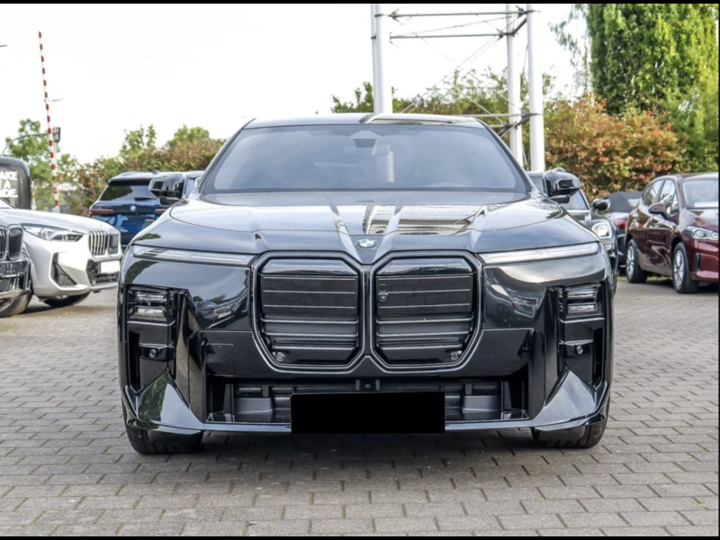 BMW i7 50 xDrivе электро 2026 id-1009117 Купить BMW i7 50 xDrivе электро 2026 id-1009117 в Киеве, Фото №3
