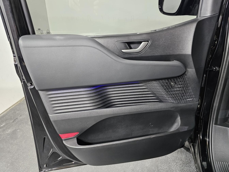 Купить Hyundai Staria 4WD TOP дизель 2026 id-1009142 в Киеве, Фото №35